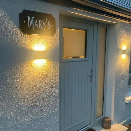 Mary's Seaview Clifden بيت للعطل غالواي