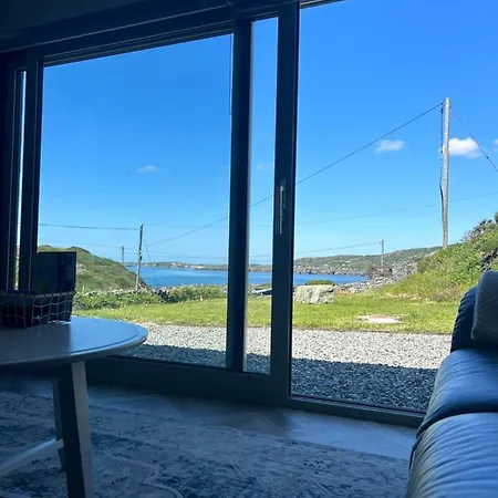 Mary's Seaview Clifden بيت للعطل *