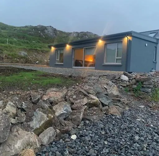 Mary's Seaview Clifden *