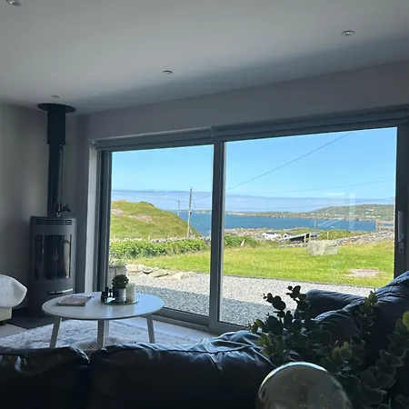 Mary's Seaview Clifden Ferienhaus *