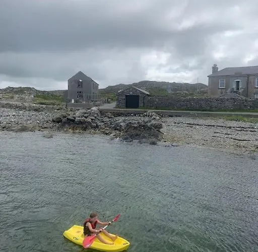 Mary's Seaview Clifden *