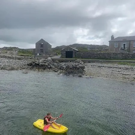 Mary's Seaview Clifden *