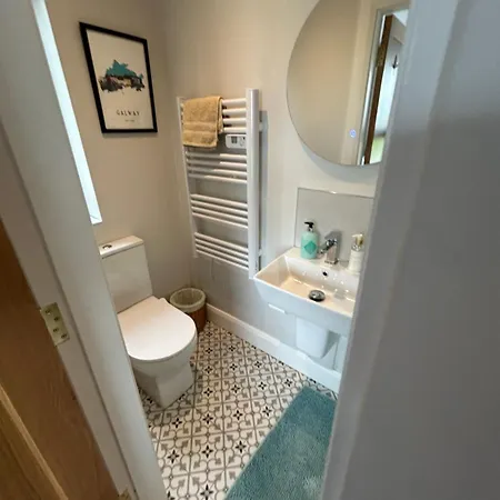 Mary's Seaview Clifden 戈尔韦